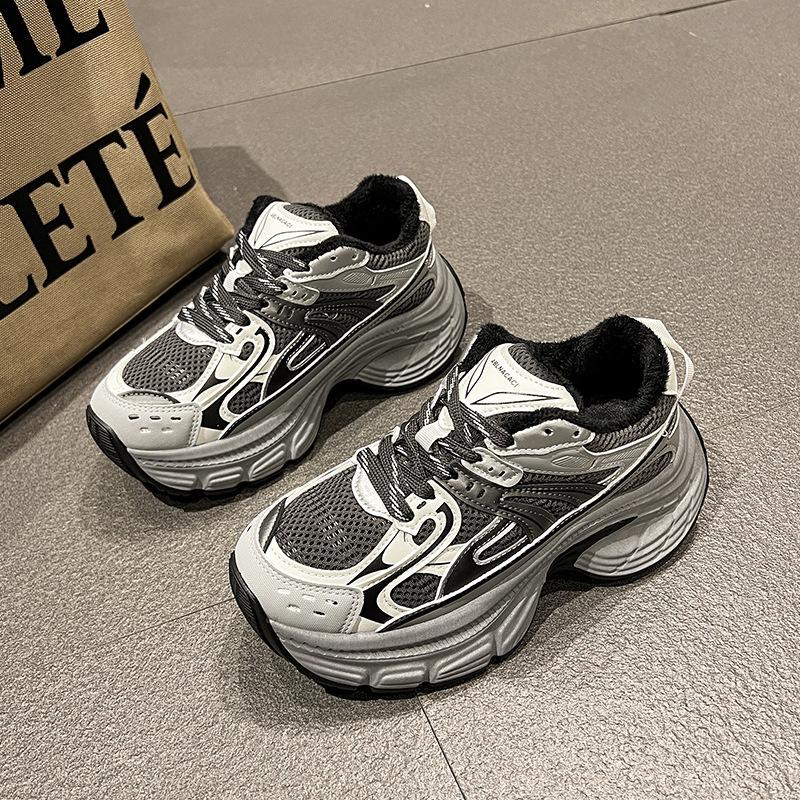 

Туфли для папы из мягкой кожи и бархата Europe Station, женская, осень 2024 года, новая сетчатая платформа, увеличивающая рост, спортивная и повседневная обувь 40