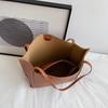 Retro Large-capacity Bag Women's New Trendy Fashion Retro Tote Bag Versatile Niche Single Shoulder Child and Mother Bag