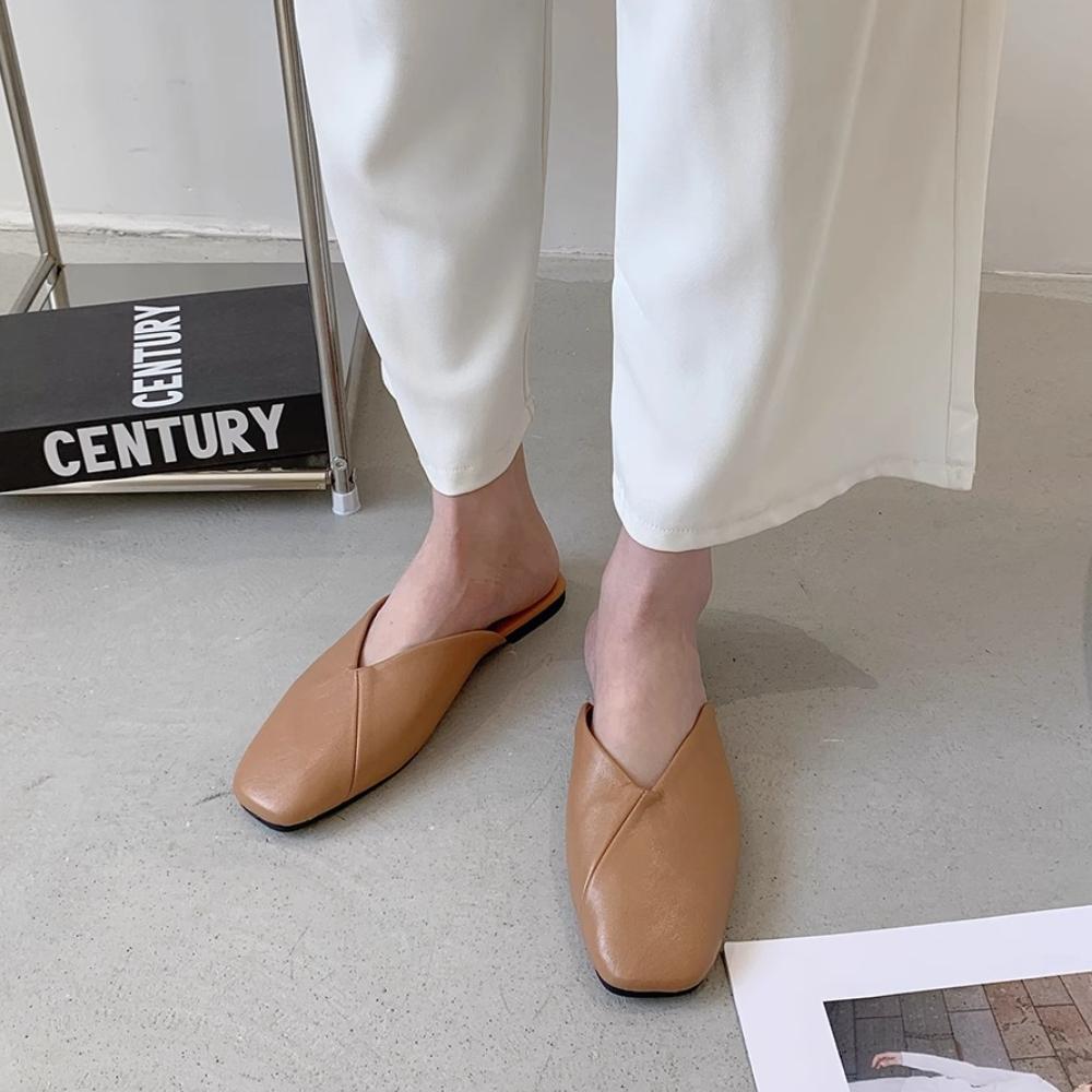 Fashion Women Mules Summer Elegant Square Closed Toe Flat Slippers Female Casual Leather Elegant Comfortable Slides Plus Size 35-43