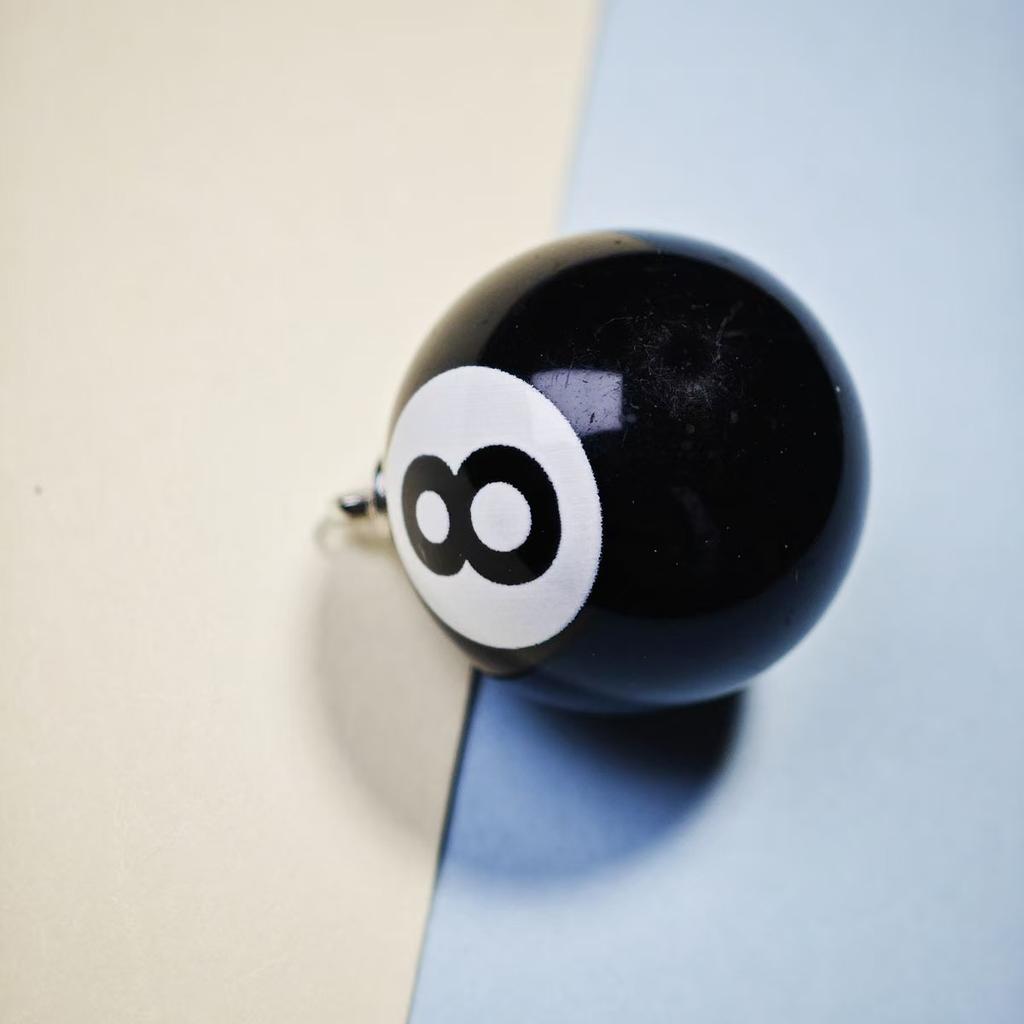 Black No.8 Billiard Keychain Mini Ball Pendant Key Ring Resin Keyring Bar Table Decoration Jewelry Game Souvenir Gift