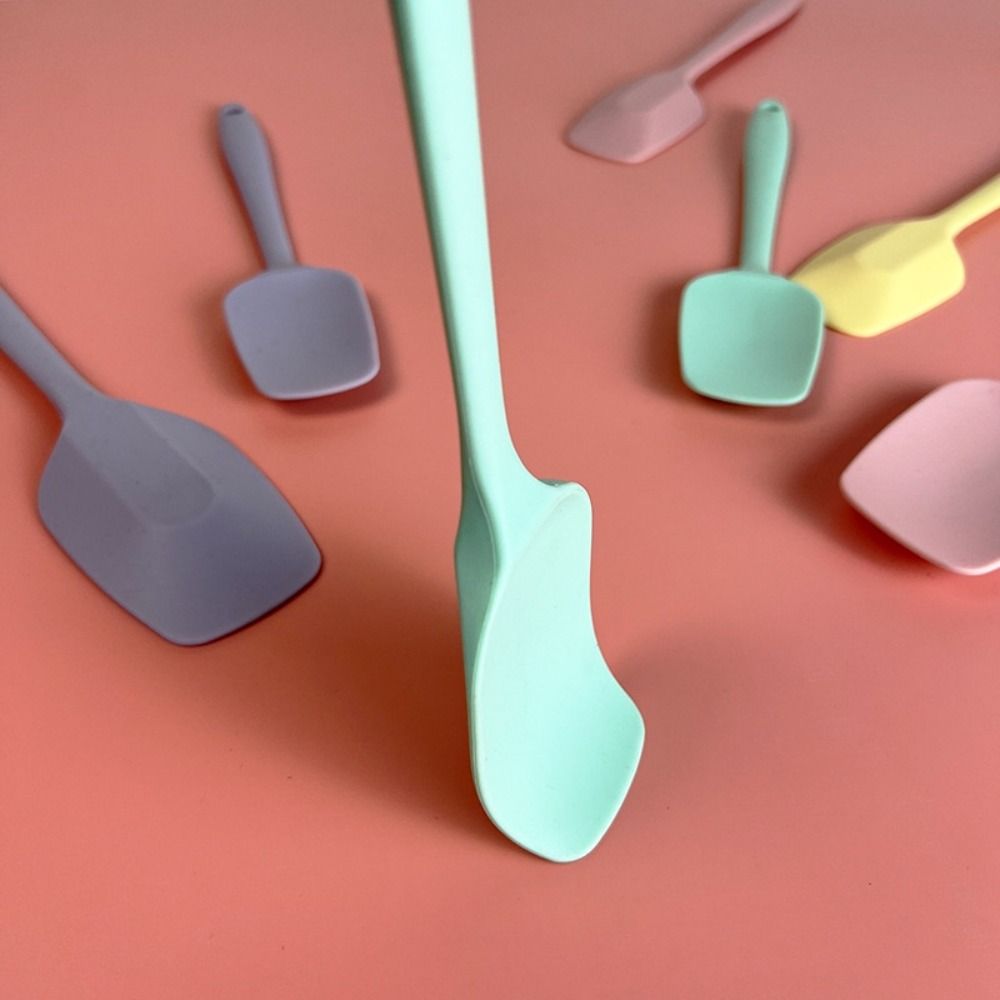 Silicone Baking Scraper Non-slip Butter Pastry Blender  Baking Tool Accessories