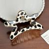 Large Retro Cow Print Hair Claw Clip Elegant Design Ideal For Trendy Hairstyles Womens