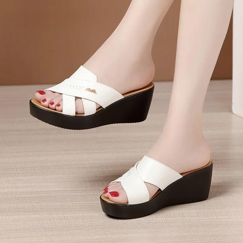 

6cm Small Big Size 32-43 Comfortable Soft Leather Slippers Platform Wedges Shoes 2025 Med Heels Slides for Office Mom Beach 32 білий