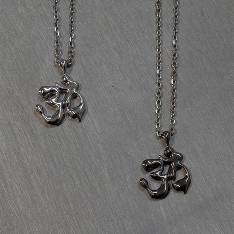 8:logtxme Omme Necklace