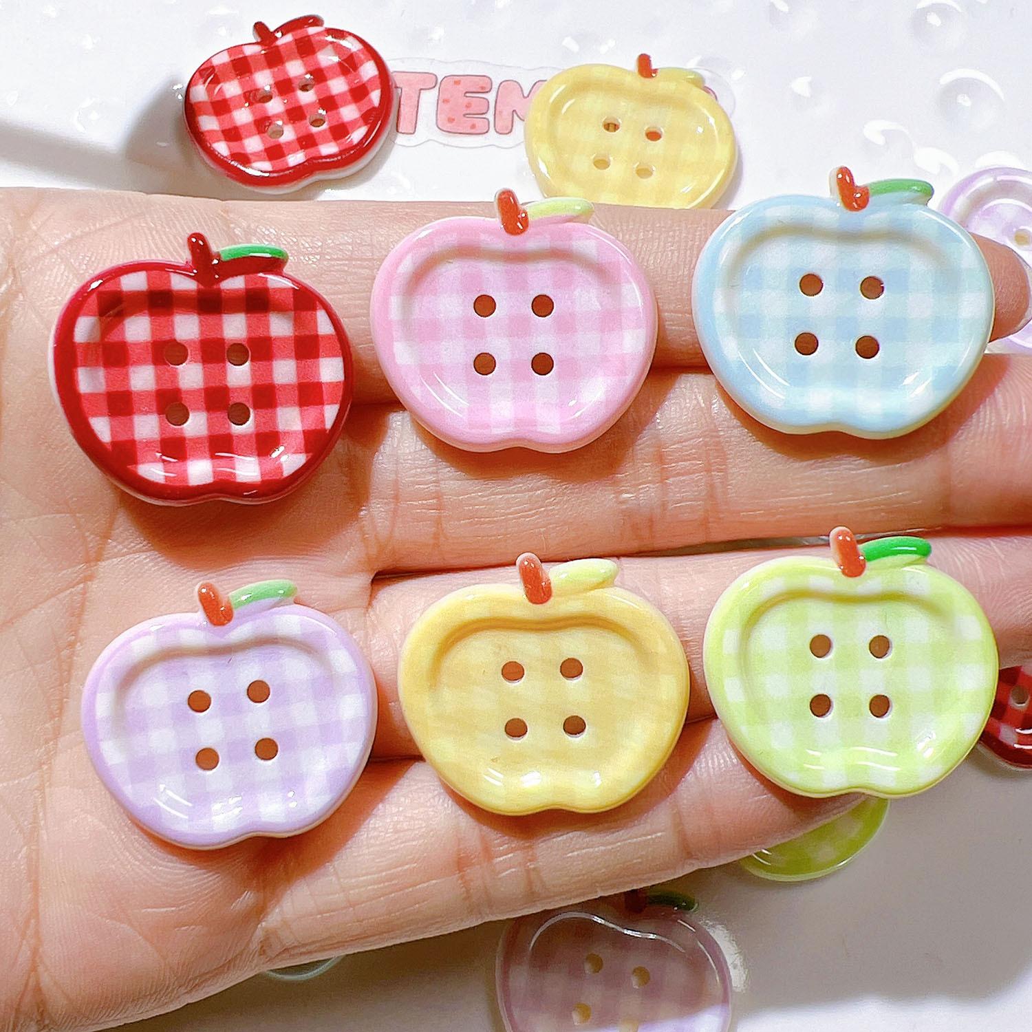 

5Pcs Cute Apple Button DIY Outdoor Holiday Ornaments Exquisite Bead Various Party Jewelry Accessories Materials Accessories 25x22mm(5pcs)