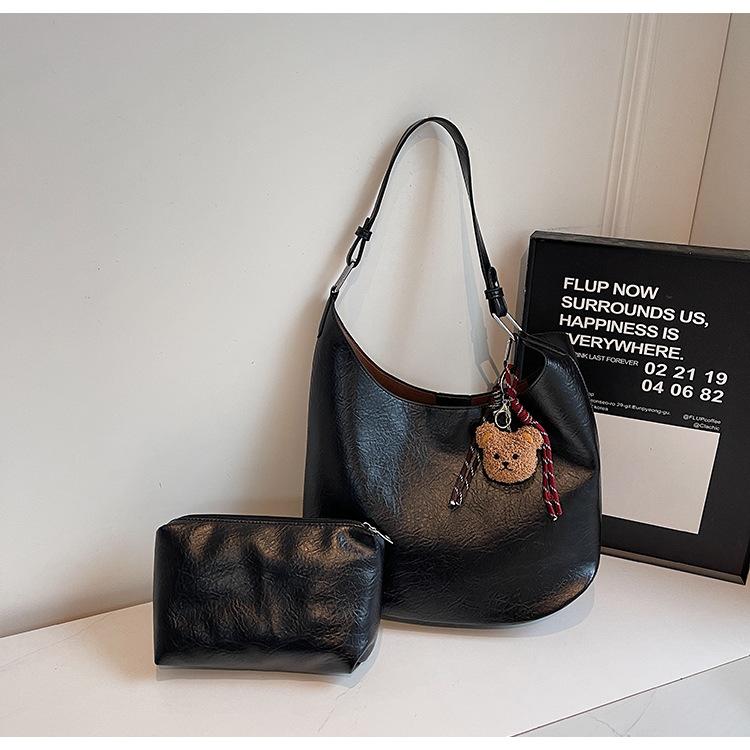 2025 New Simple Texture Casual Tote Bag Retro Large Capacity Commuter Bag Fashionable Child and Mother Bag