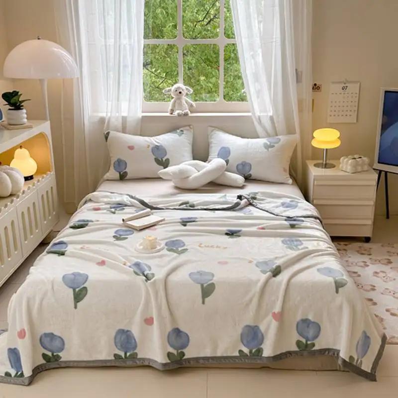 New Milk Fiber Printed Blanket 300G Cloud Mink Velvet Cover Blanket