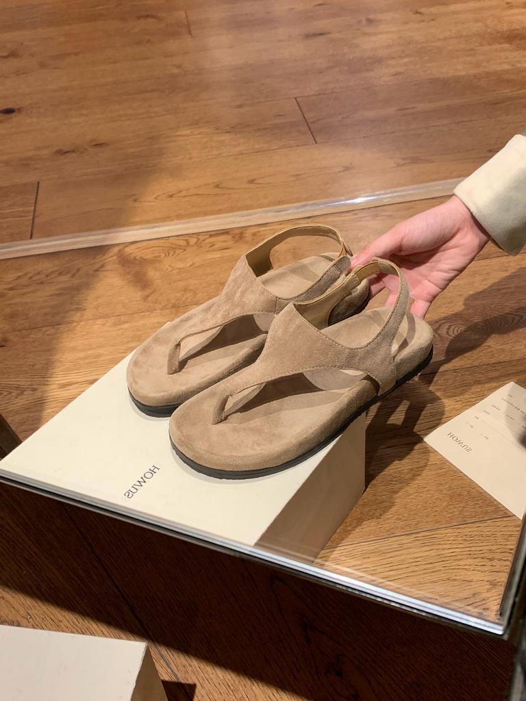 Spot second hair! Fashion versatile new minimalist herringbone clip feet casual thick-soled beach Roman sandals women's summer