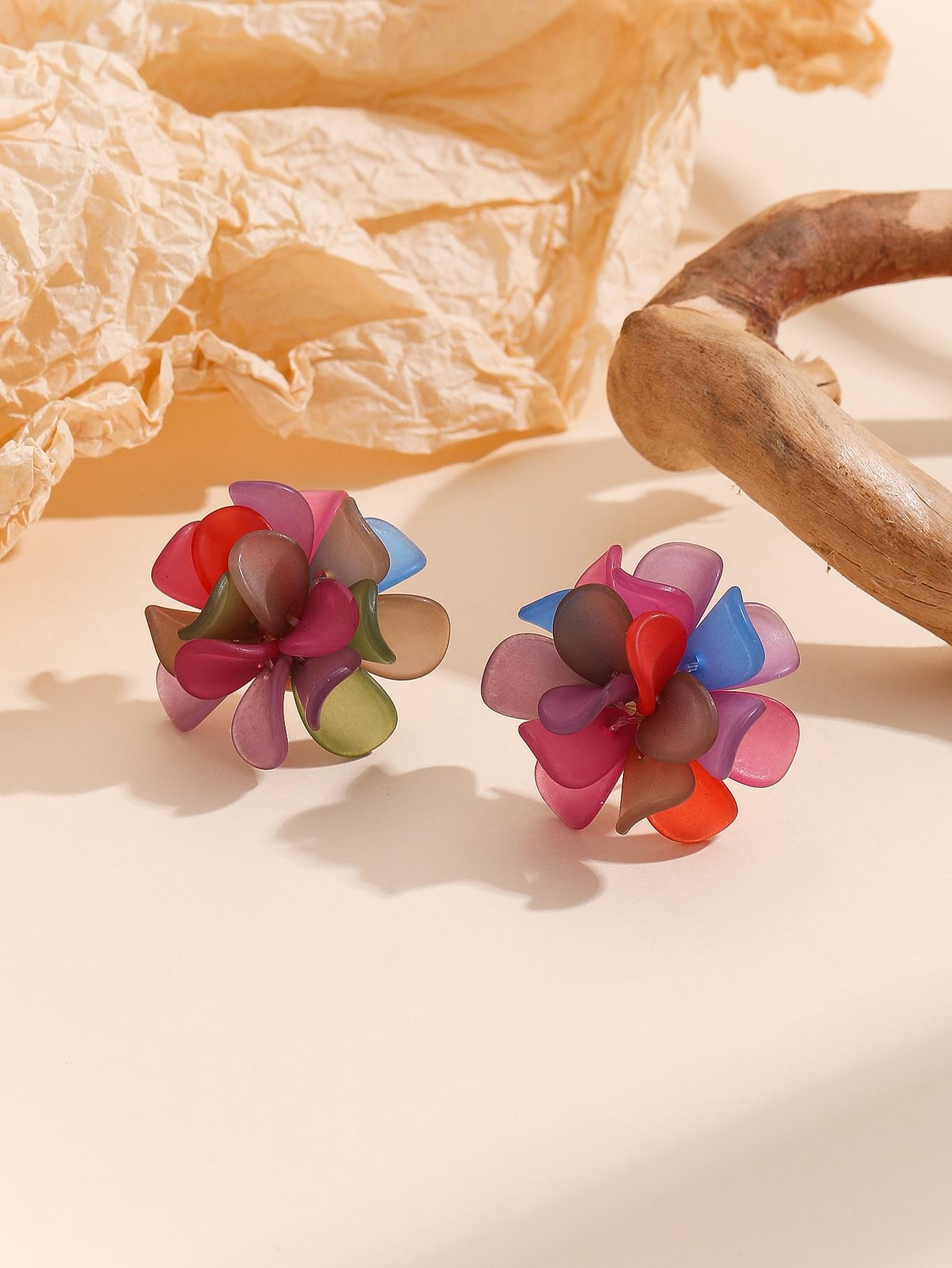 

European and American fresh summer hand-woven three-dimensional flower earrings