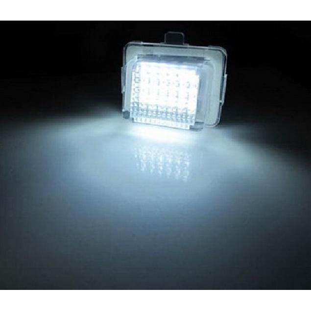 Weiße, fehlerfreie LED-Kennzeichenleuchten für Mercedes Pre-LCI W204 W212 W221