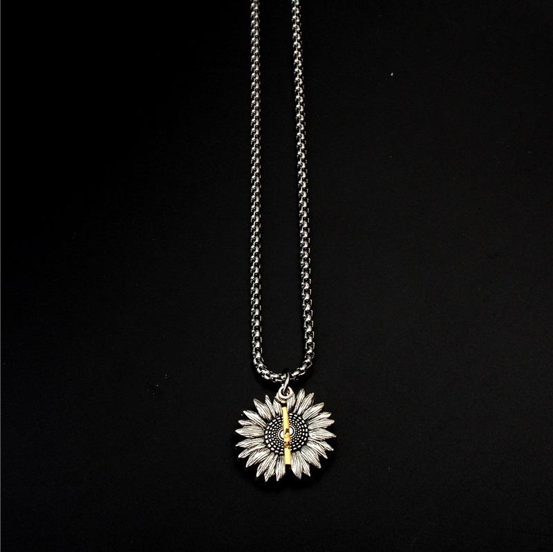 Street hipster hiphop sunflower necklace men's and women's sweater chain long accessories Korean version of personalized hip hop pendant women