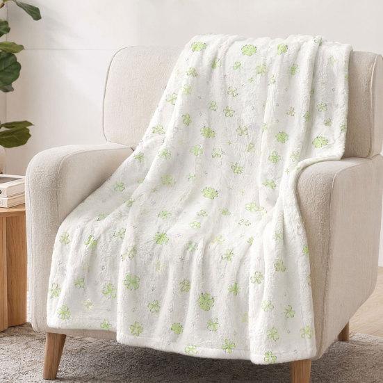 Four Leaf Clover Blanket, Multi-Purpose Air Conditioner Blanket, Soft Double-Sided Flannel Throw Blanket for Sofa Bed Dorm Office