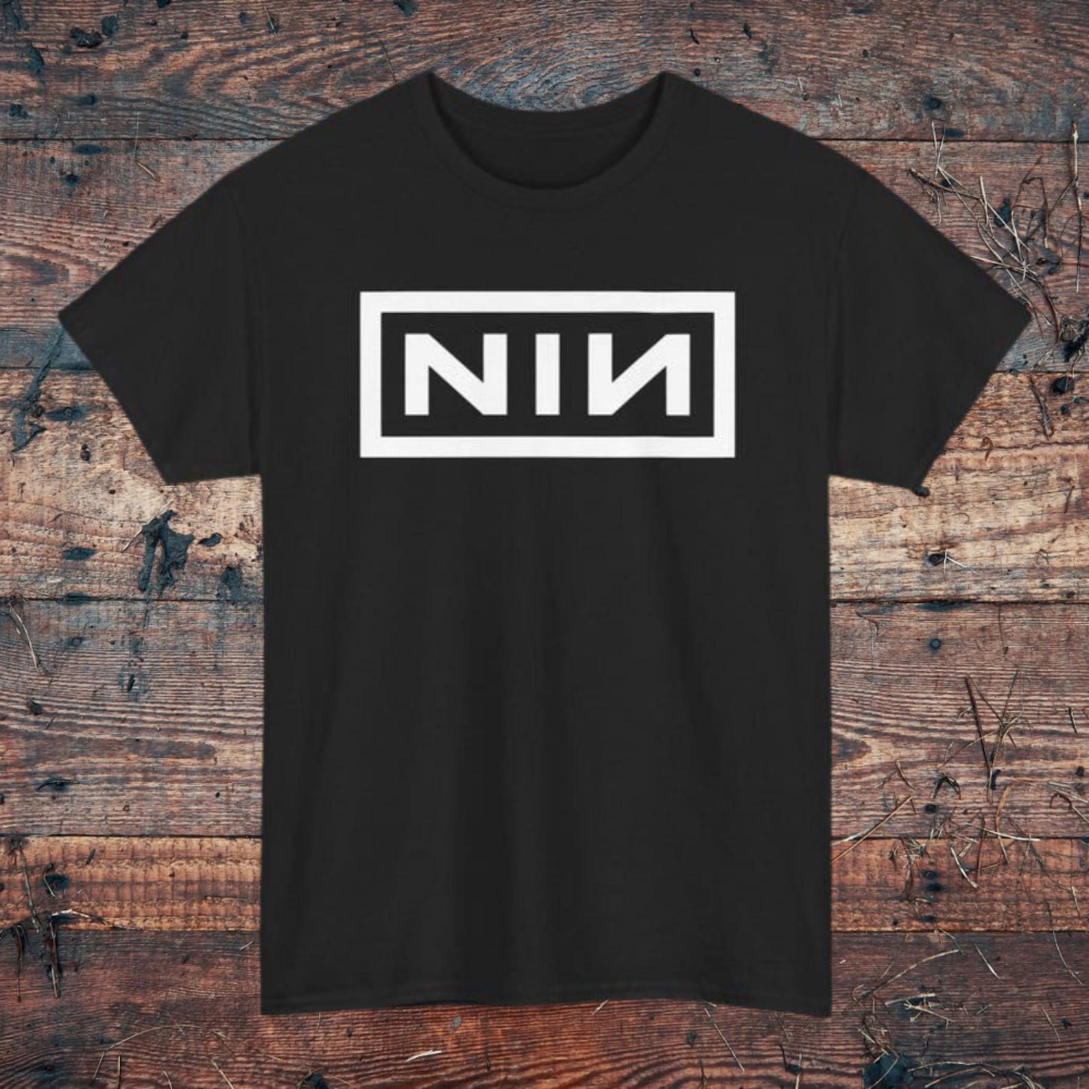 NIN Nine Inch Nails Vintage Graphic Logo Band T-Shirt | Music Shirt M