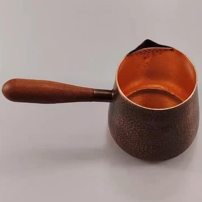Vintage Hand-Rinsed Pure Copper Coffee Pot,Handcrafted Engraving Hammer Texture 700ml Boil Tea Teaware,Wooden Handle Teapot