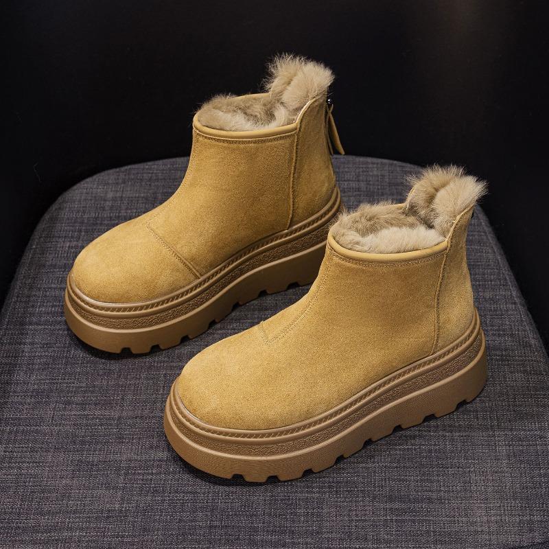 New Snow Boots and Women's Shoes with Fleece Are Fashionable, Casual and Versatile Bestsellers