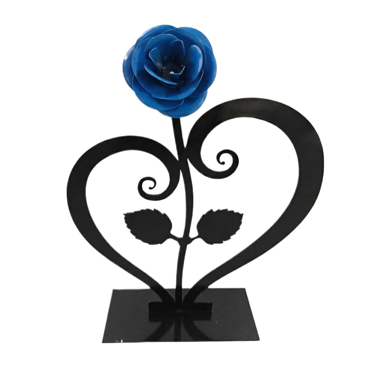 

A Metal Rose Paired With A Heart-shaped Stand—a Creative Decorative Piece That Makes For An Ideal Gift. One Size синий