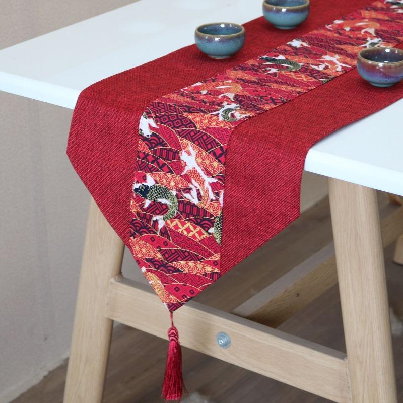 

Bohemian Red Table Runner with Tassel Vintage American Style Koi Fish Pattern Polycotton Tablecloth Long Rectangular Dining Table Decor Table Flags 120x32cm