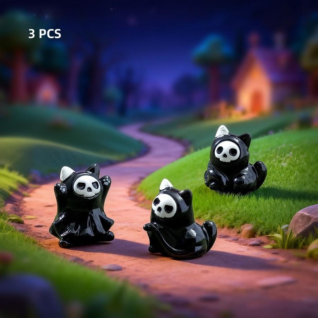 Micro World DIY Mini Halloween Figurine Set