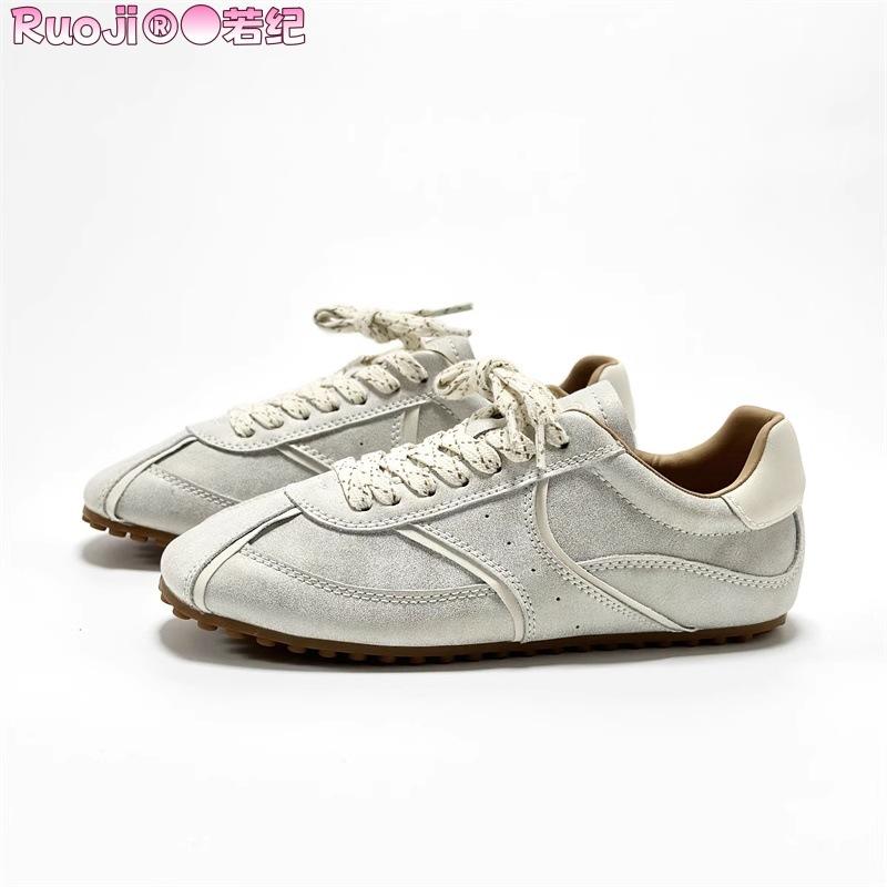 Hong Kong Style Leather Retro Forrest Gump Shoes Women's Spring Soft Sole Light Non-slip Casual Sports Running Shoes Show Feet Small German Training 