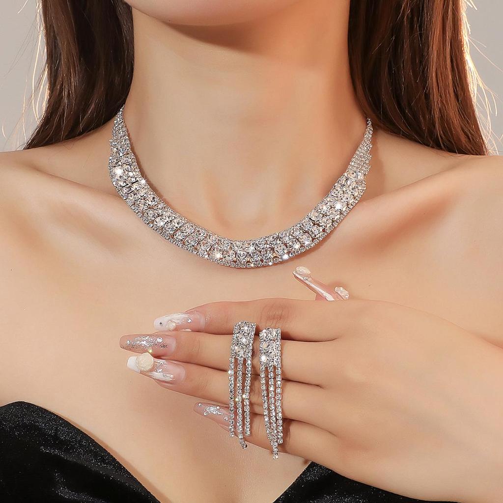 Minimalist Rhinestone Wedding Jewelry Set: European & American Style Necklace and Earrings for Brides