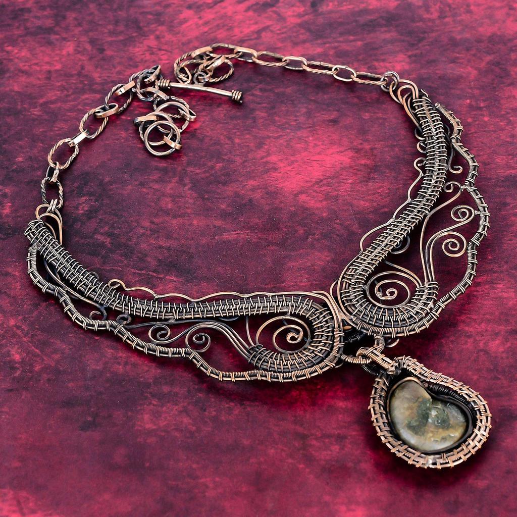Collier Fossil Ammonite Collier Pierre de Lune Arc-en-ciel Collier Réglable Enroulé de Fil de Cuivre