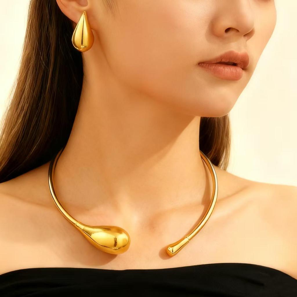 Fashionable Water Drop Textured Metal Necklace & Bracelet Set for Women