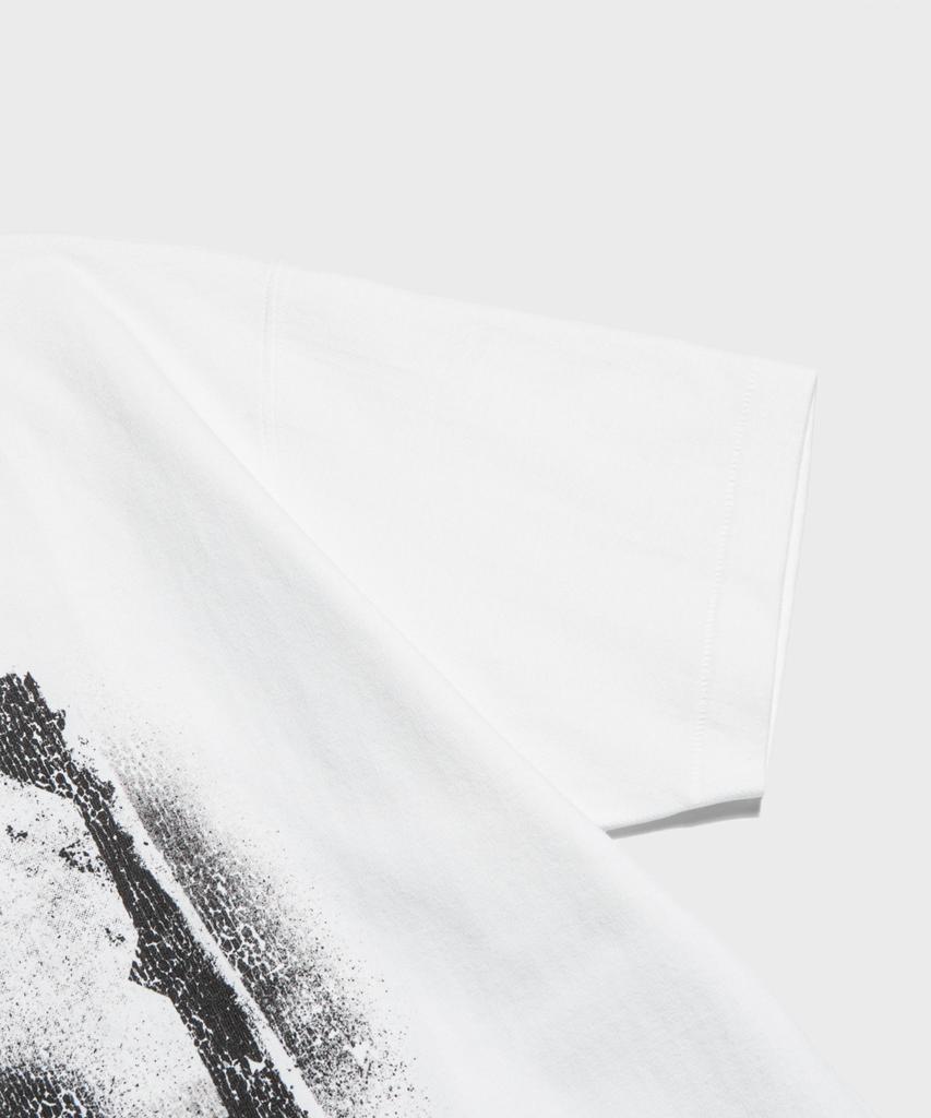 Beulonseun Spray Number Loopwheeled Graphic Tee White