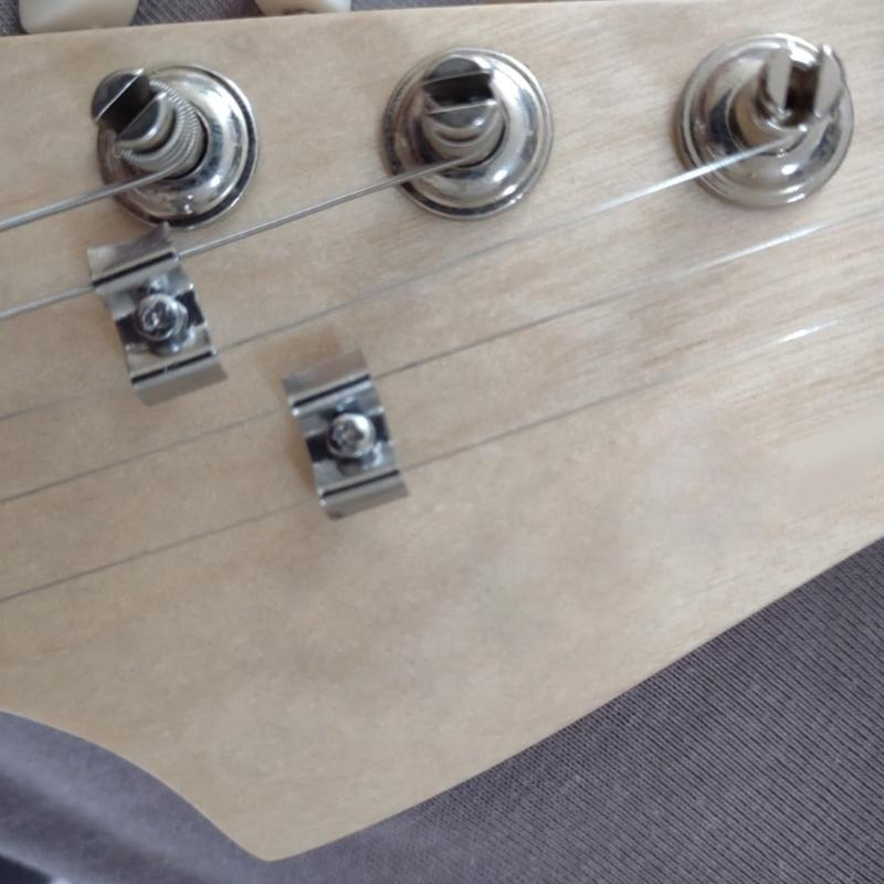 10pcs Musiclily Metal Vintage String Guides Guitar String Trees Retainers Improving Tuning Accuracy