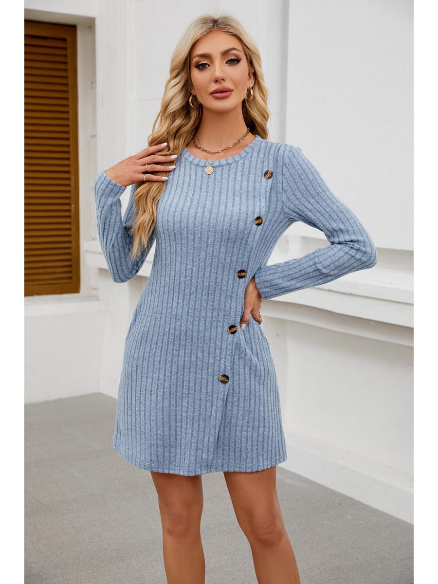 

Женское платье с круглым вырезом, длинными рукавами, боковыми карманами на пуговицах и поясом на талии Small синий
