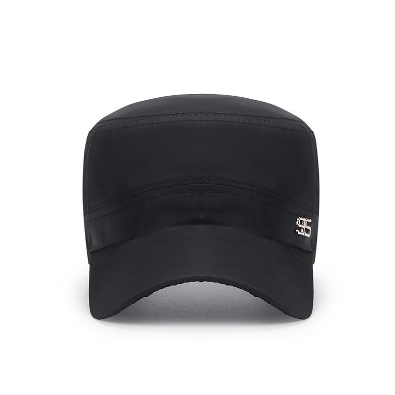 Unisex Summer Mesh Sunshade Hat with 95 Metal Logo – Quick-Drying and Breathable