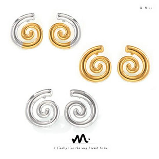 Unique Interlocking Double-Layer Hollow Design Gold-Plated Titanium Steel Ring