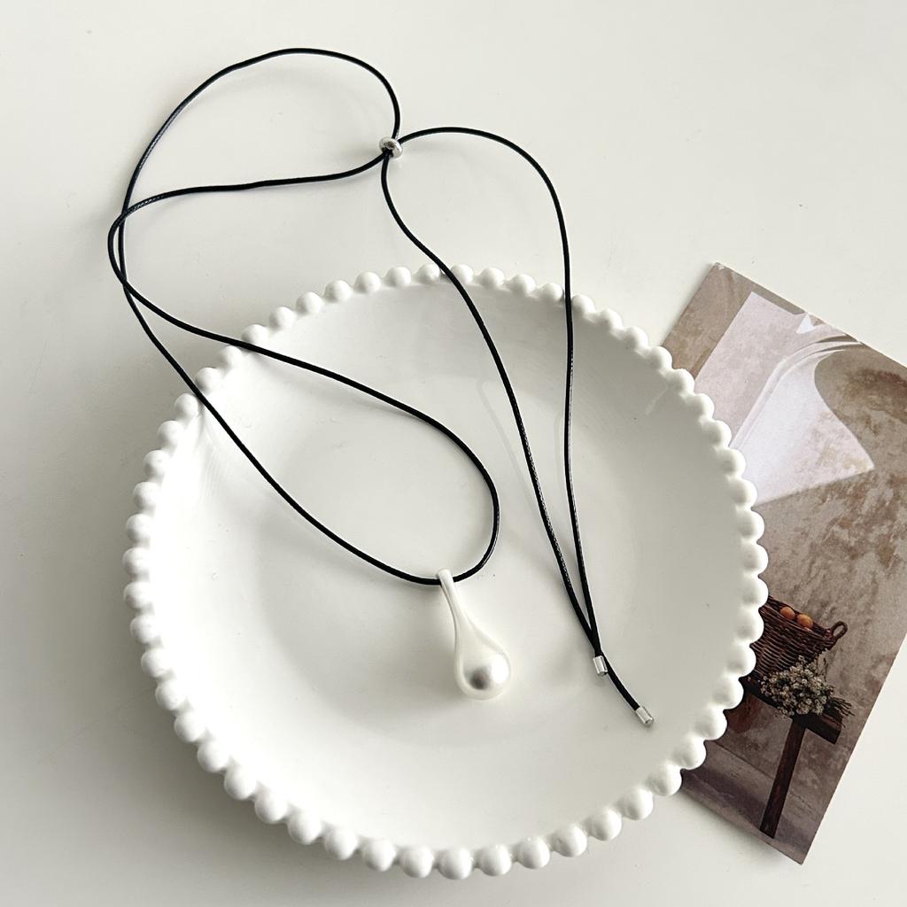 Minimalist Leather Rope Water Drop Long Necklace Fashion Versatile Women Sweater Jewelry