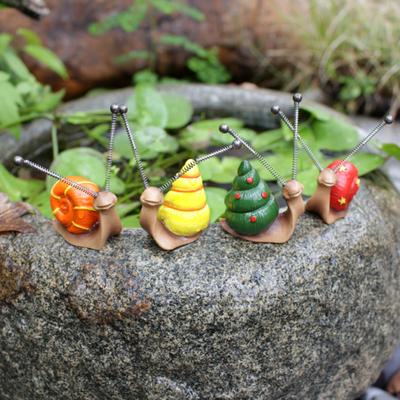 4Pcs Colorful Snail Figurine Spring Tentacles Snail Statue Resin Animal Sculpture Outdoor Garden Lawn Yard Flower Pot