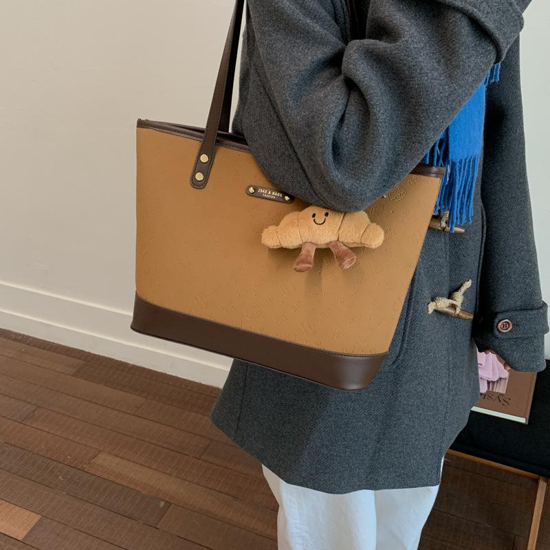 Korean version of simple casual large-capacity bag women's 2025 autumn and winter fashion versatile tote bag commuting to work shoulder bag