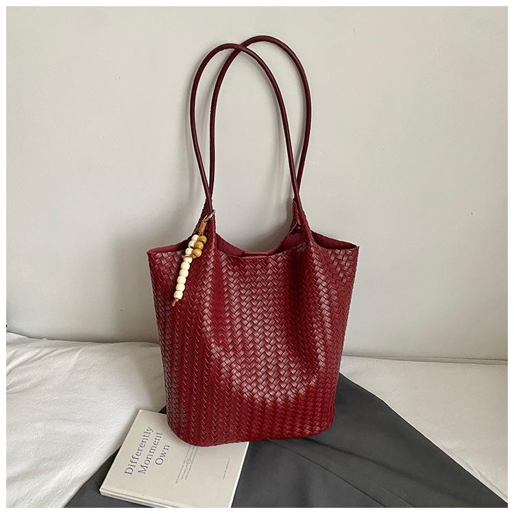 Autumn Woven Pattern Big Bag Women's 2025 New Fashion Retro Underarm Tote Bag Large Capacity Commuter Shoulder Bag