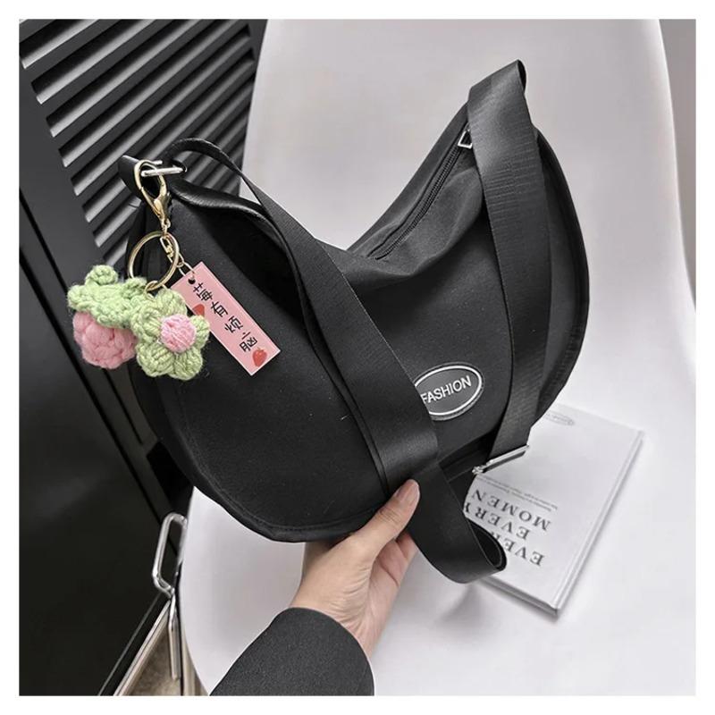 Simple Shoulder Bag with Pendant Fashi Handbags Women's New Glossy Dumpling Bags Niche Versatile Commuting Crossbody Bags