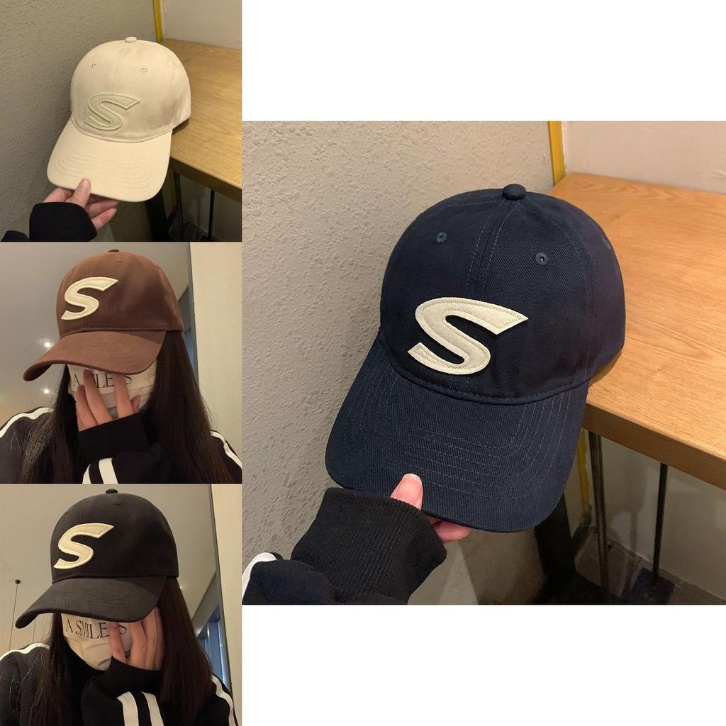 Baseball Fashionable Black Cap With S Letter Design For A Trendy Look