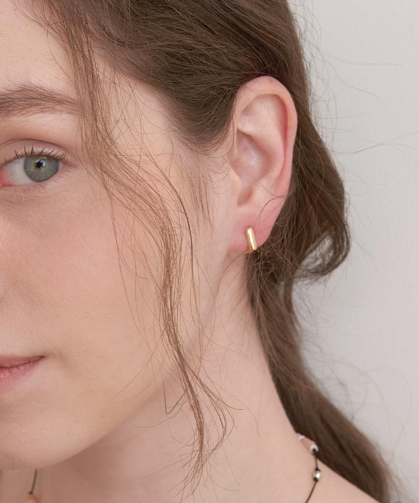 Halden Small Square One Touch Earrings (E044_Gold)