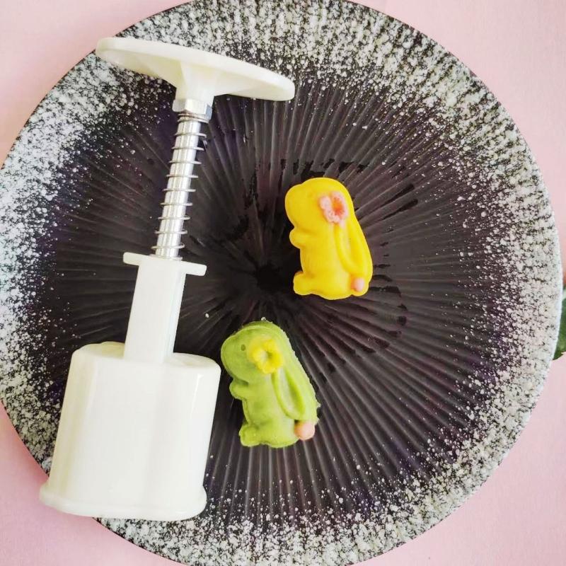20g Rabbit Shaped Pastry Moulds Mooncake Molds Mooncake Stamps Hand Pressure Plastic Material Baking Accessories Gadgets