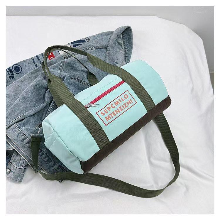 

Crossbody Casual Travel & Gym Bag - Large Capacity, Sports Fashion Design