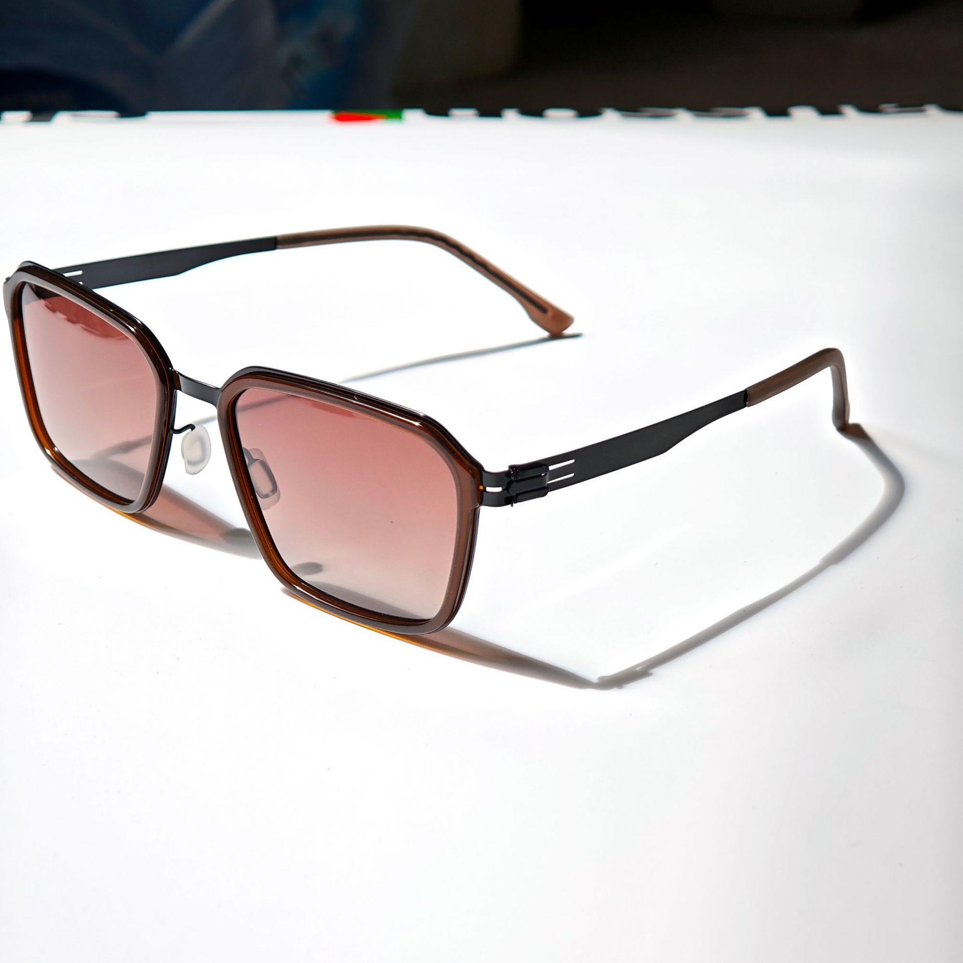 Men s & Women s Trendy Retro Acetate Metal Sunglasses