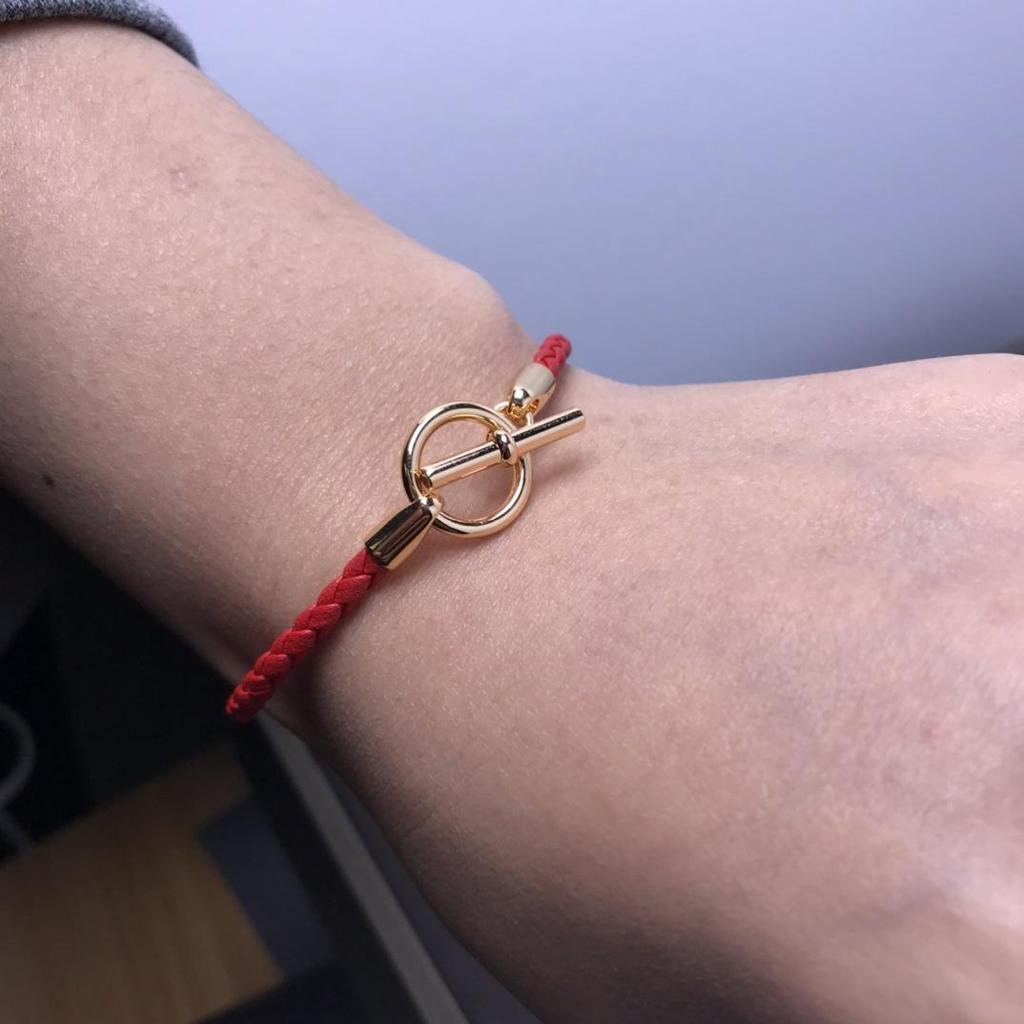 European & American Fashion H-Shaped Leather Cord Bracelet In Enamel V with 18K Rose Gold Plating - Pig Nose Design, Influencer Couple Style