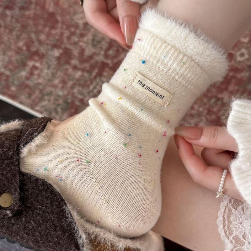 Dot Yarn Wool Socks for Women's Autumn and Winter, Letter Fabric Label Mid-calf Socks, Warm and Thickened Plush Pile Socks