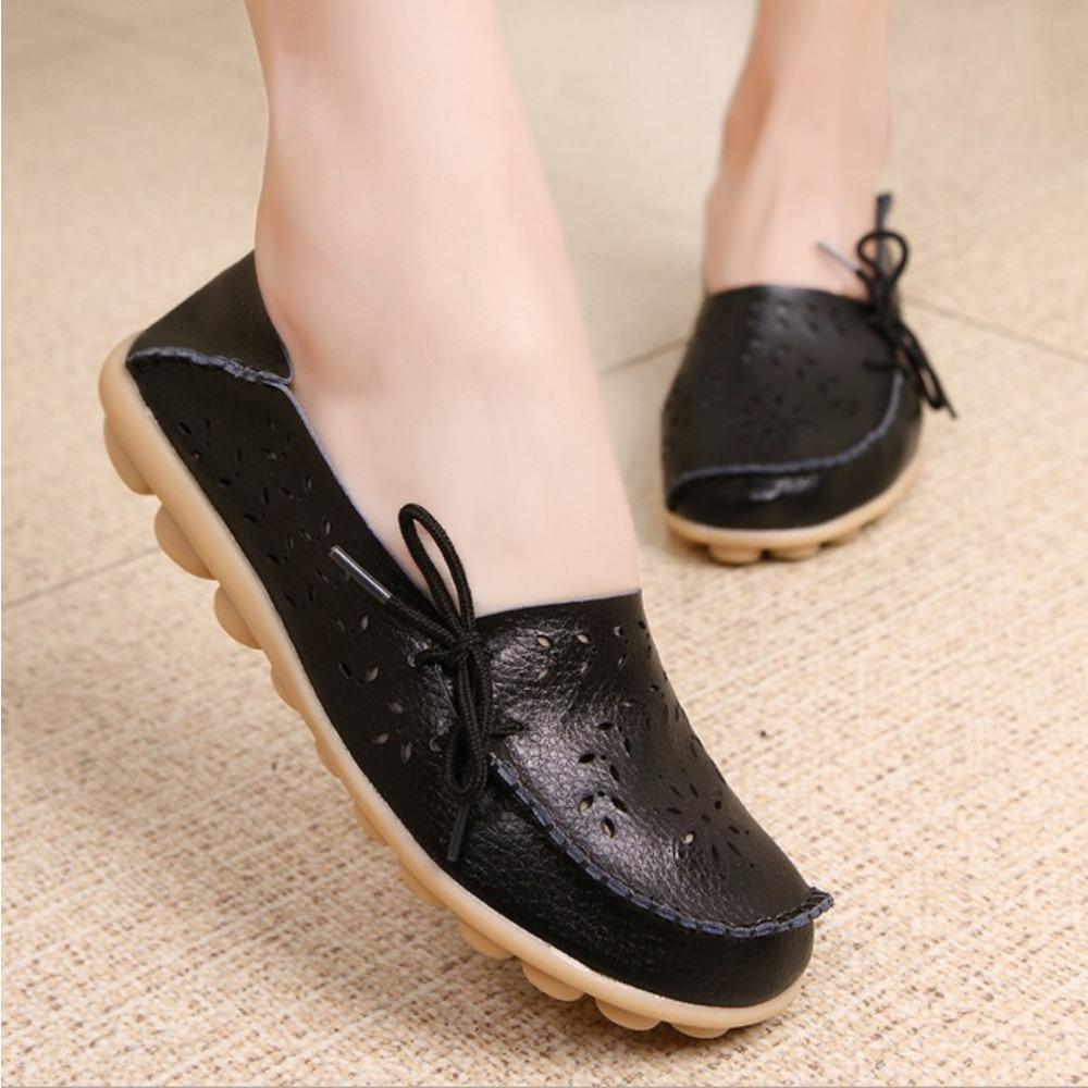 Womens Floral Hollow Leather Shoes Retro Elegant Slip On Flat Shoes Breathable Shallow Shoes Elegant Office Ladies Footwear