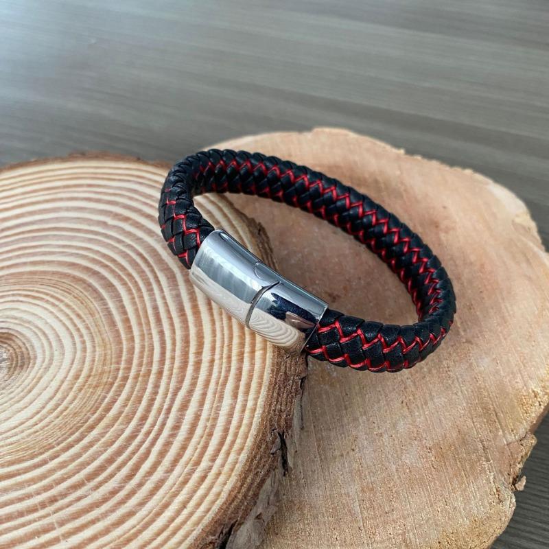 Vintage Men s Bracelet Woven with Checkered Pattern Jewelry, Intermediate Color Leather Iron Buckle 22cm