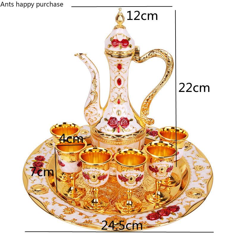 Palace Style Wine Set Metal Hip Flask Wine Glass 8-piece Set Wedding Drinkware Wine Glass Set Shot Glasses Sets Exquisite Gift
