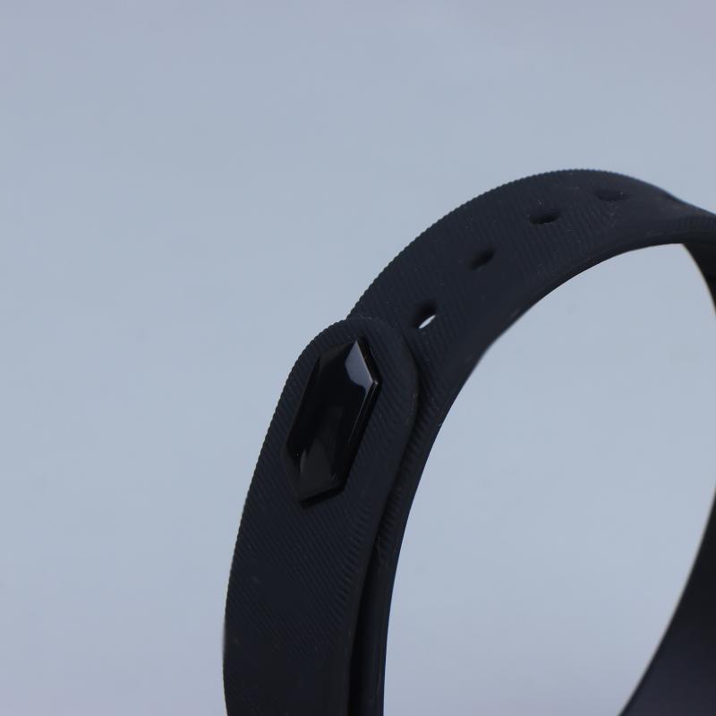 LED Digitale Weckeruhr Armband mit einstellbarem, Snooze-sicherem Alarm und Laufschrittzähler, Wasserdicht, Vibrationsalarm