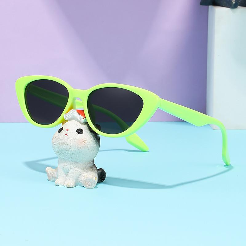 Kids Polarized UV Protection Sunglasses - Comfortable and Fashionable for Boys and Girls