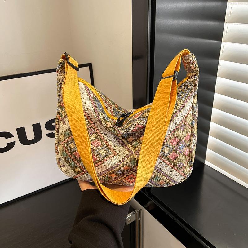 Crossbody Bag Women's Highend Sense Largecapacity Women's Bag Versatile Female Students Go Out To Play Shoulder Bag Ethnic Bag