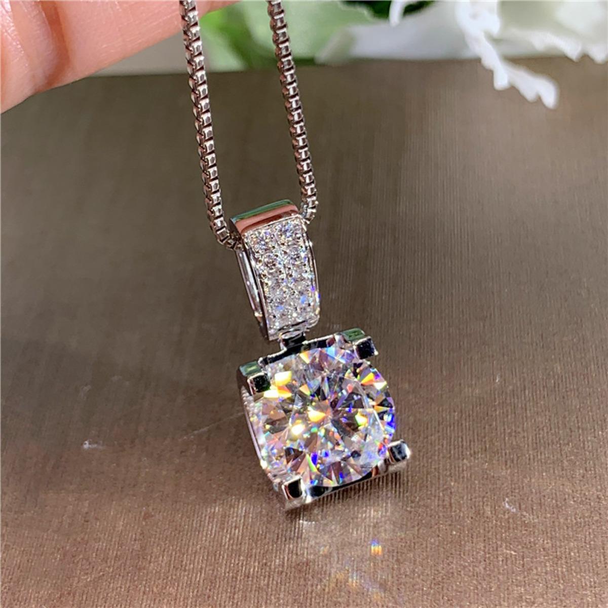 Elegant Solitaire CZ Necklace with Micro-Paved Setting Two-Tone Options Timeless Everyday Clavicle Chain белый
